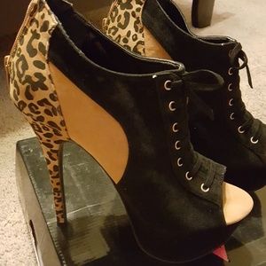 Leopard heels